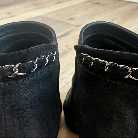 Chanel suede ankle boots - Picture 5 of 11